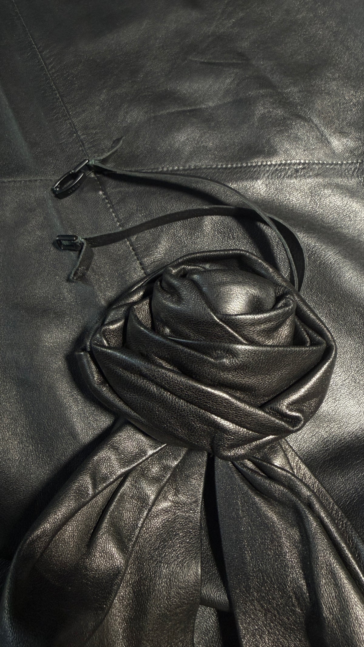 Gucci by Tom Ford FW 1999 Rose Keyhole Black Leather Dress